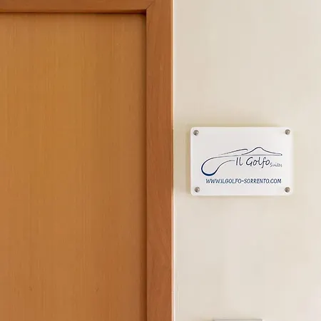 Il Golfo سورينتو